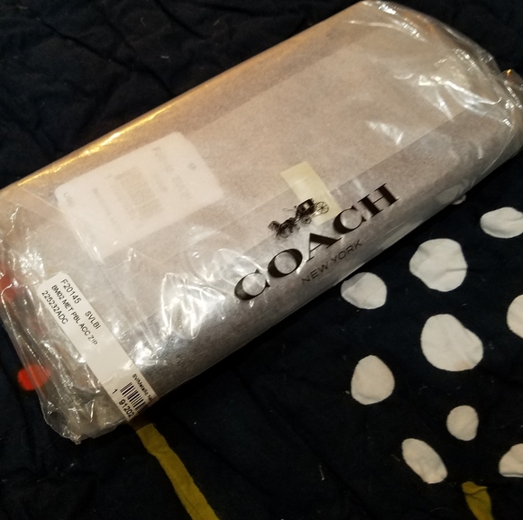 Coach Metallic Navy Blue Leather With Silver Hardware Accordion Zip Wallet NWT - Picture 13 of 14